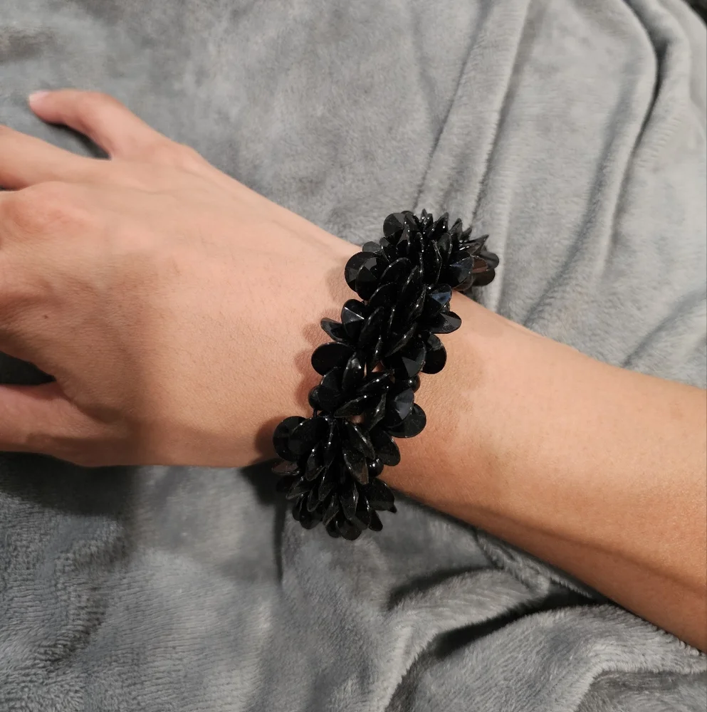 Stretchy Beaded Bracelet
